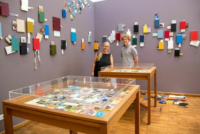 Die Bibliothekarin, Künstlerin und Autorin Claudia Bitter sammelte die Lesezeichen für zwei Jahrzehnte.  | Foto: Stadt Wien/ Büchereien