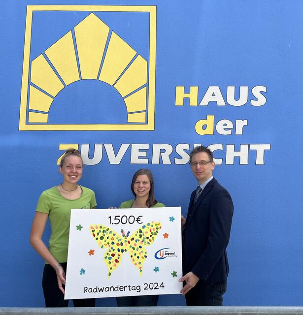 1.500 Euro wurden an das Haus der Zuversicht übergeben | Foto: LJ Weikertschlag