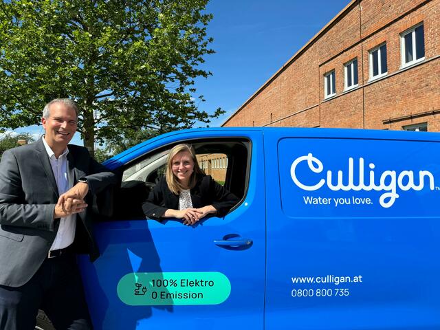 Robert Stolz, Managing Director Culligan Austria und Nina Greimel, Head of PR, Putz &amp; Stingl. | Foto: Culligan Austria