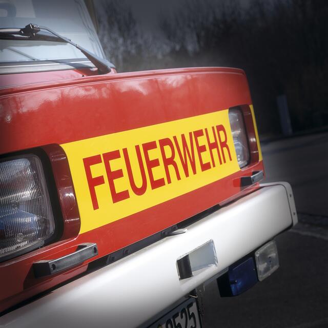 Am Donnerstagnachmittag kam es auf einer Baustelle in Fieberbrunn zu einem Brand einer Gasflasche. Bei Flämmarbeiten geriet die Gasflasche in Brand und löste einen Großeinsatz von Feuerwehr, Rettungskräften und Polizei aus. | Foto: Archiv (Symbolbild)