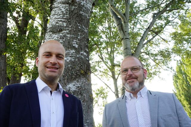 NEOS in Persenbeug-Gottsdorf:  Michael Astleitner und Bernhard Hochauer | Foto: NEOS