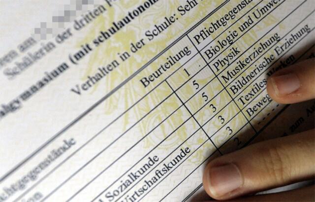 Der Fünfer im Zeugnis ist zwar doof, aber kein Weltuntergang. Wer darf, sollte im Herbst unbedingt zur Nachprüfung antreten. | Foto: Symbolfoto/Archiv