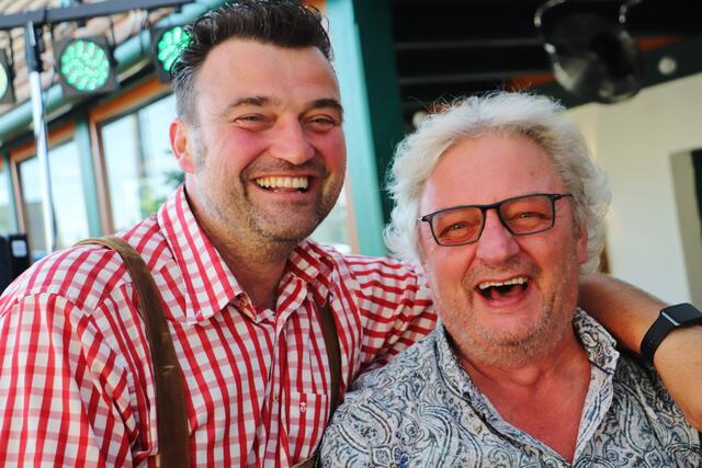 Markus Konrad (li) nd der Botschafter der regionalen steirischen Küche Willi Haider verbindet die Liebe zu bodenständiger Kulinarik.  | Foto: Edith Ertl
