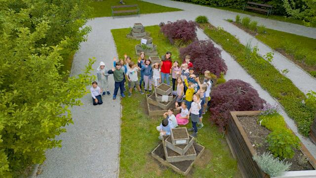 Die Kinder erhalten auf spielerische Art und Weise Einblick in die Welt der Kartoffel und erleben, wie viel Zeit und Arbeit es bedarf, bis sie auf dem Teller landet. | Foto: ORF Salzburg