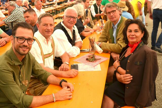 Sebastian Schuschnig, Christian Benger, Reinhart Rohr, Harald Sucher, Präsident der Landarbeiterkammer (LAK) und Christine Sitter, GF Nockberge-Oberkärnten