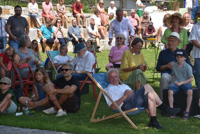 Eröffnung Stadt-Garten Grein am Greiner-Bach. 