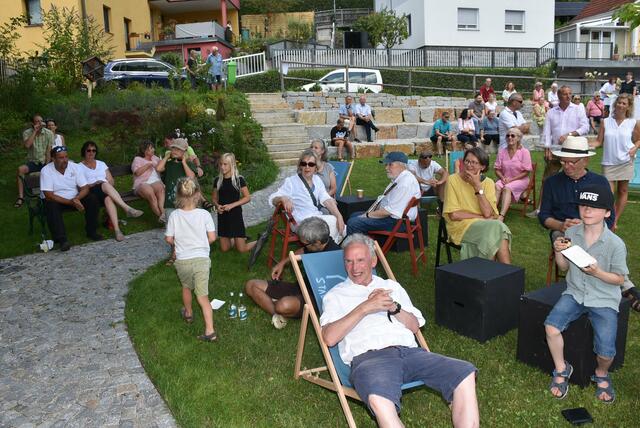 Eröffnung Stadt-Garten Grein am Greiner-Bach. 