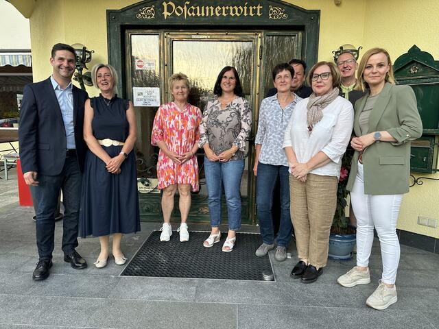 Sonja Berger, Marianne Langreiter, Sabine Koch, Hildegard Kößler und Martina Pfisterer arbeiten bereits seit 30 Jahren im Klinikum. | Foto: Betriebsrat Kardinal Schwarzenberg Klinikum