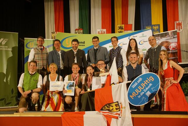 Kreativität und Theaterkünste waren beim Neuen Sprachrohr gefragt. Das Bundessieger-Team aus Kematen-Piberbach beherrschte dies perfekt.  | Foto: Landjugend Oberösterreich