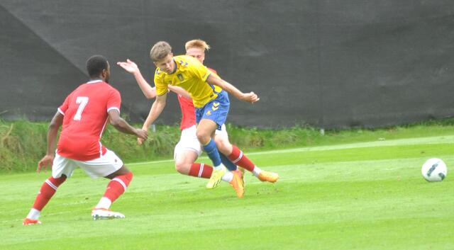 Royal Antwerpen (rot) und Bröndby trennten sich 0:0. | Foto: Kogler