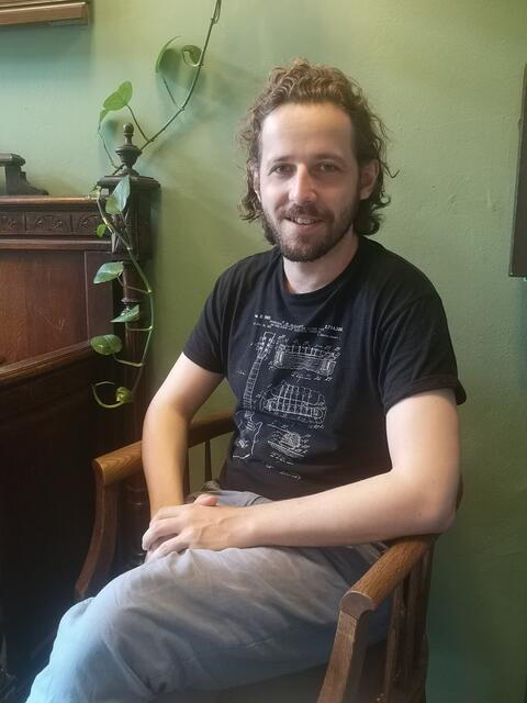 Raphael Steiner startet mit Single „December Child“ durch.