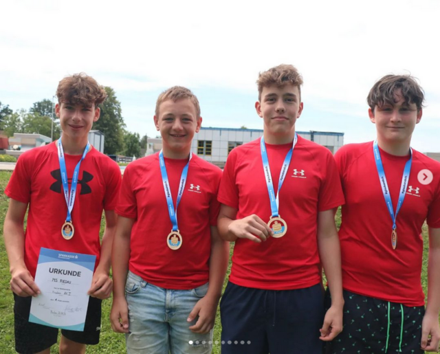 Die Schwimm-Bezirksmeister: Lias Mayrhofer-MArkl, Fabian Dick, Marcel Gumpoltsberger und Luca Anzengruber (v. l.). | Foto: MS Riedau