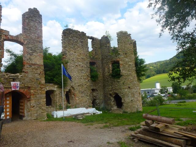 Die Ruine in Perwarth soll bald als Event-Location fungieren. | Foto: Heidemarie Rottermanner