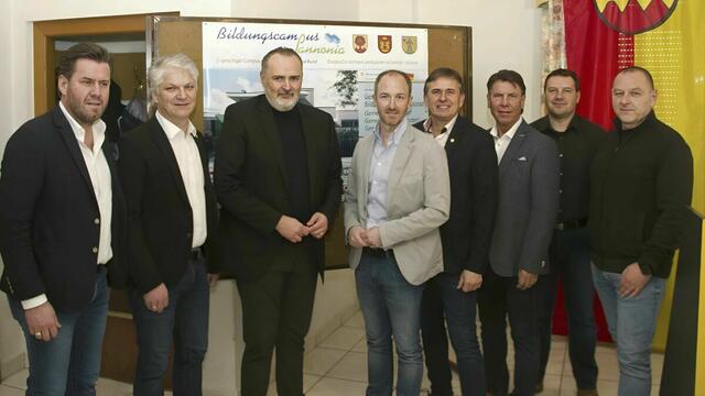 LH Hans Peter Doskozil zeigte sich von der Idee eines gemeinsamen Bildungscampus beeindruckt und unterstützte dieses Projekt lösungsorientiert und finanziell.