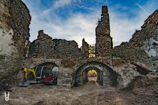 Die Ruine in Perwarth soll bald als Event-Location fungieren. | Foto: Harald Haselsteiner