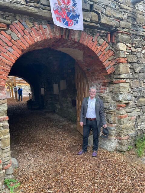 Die Ruine in Perwarth soll bald als Event-Location fungieren. | Foto: Philipp Pöchmann