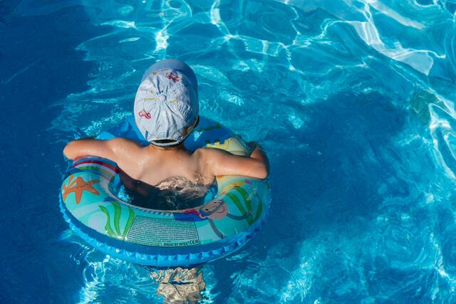 Immer wieder ereignen sich tragische Badeunfälle, vor allem in der Sommerzeit. Beim "Tag gegen das Ertrinken" wird darauf aufmerksam gemacht. (Symbolbild) | Foto: Alexandr Podvalny/Unsplash