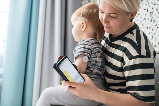 Die Diagnose Diabetes mellitus stellt nicht nur eine körperliche, sondern auch eine emotionale Herausforderung für betroffene Familien dar.  | Foto: Irina Belova 