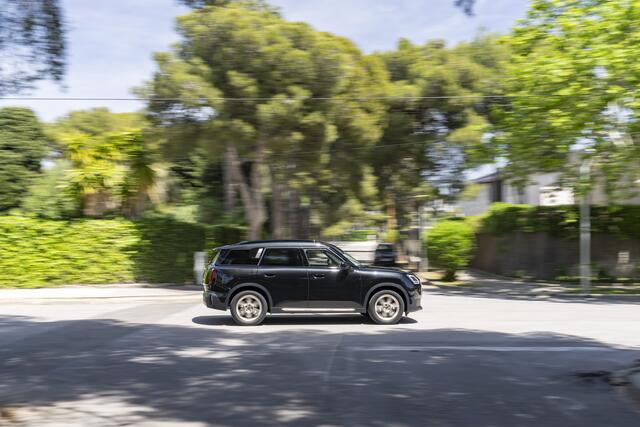 Größer ist er geworden, der neue Mini Countryman, und kann nun auch erstmals teilautomatisiert auf Level-2 unterwegs sein. | Foto: Mini