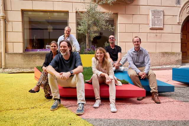 Mariella Lutz, Patrick Lüth, Klaus Plank (hi.), Barbara Plattner, Peter Paul Mölk sowie Thomas Auer. | Foto: Innsbruck Tourismus / Randall Media Factory / Eduardo Espinosa