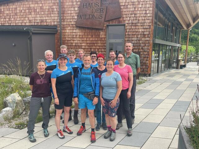 Austausch zu diversen Naturschutz-Themen in Lunz am See: Die Mitglieder des Alpenvereins trafen im Haus der Wildnis aufeinander.