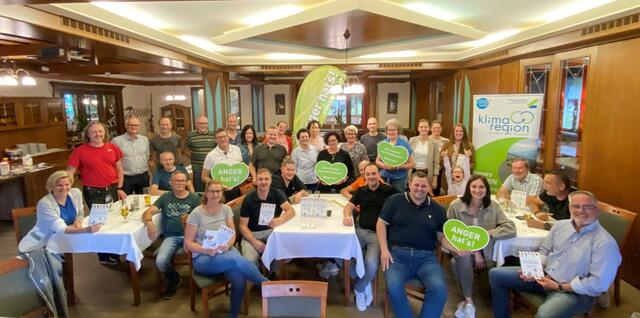 Im Juni trafen sich die Wirtschaftsbetriebe der Region Anger zum Austausche. | Foto: Gemeinde Anger