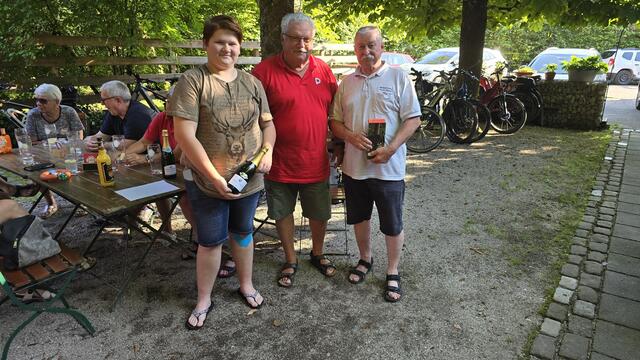 Die Sieger des heurigen Stahelschießens mit PV Ebensee-Obmann Franz Lidauer. | Foto: Ebenseer PV