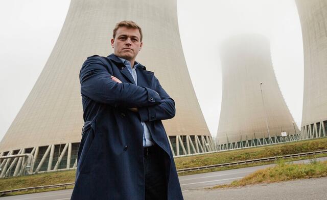 Landesrat Stefan Kaineder übt Kritik am Vorgehen der tschechischen Regierung und fordert den Ausbau erneuerbarer Energien. | Foto: Land OÖ/Werner Dedl