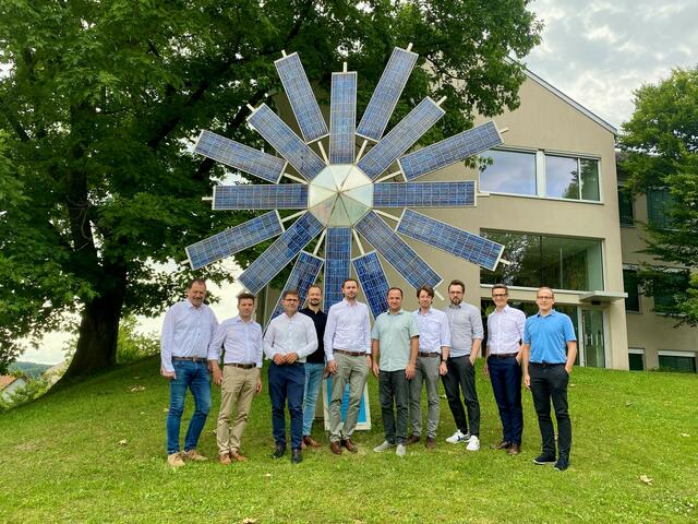 Erstmals schließen sich sechs Gemeinden und vier Klima- und Energie-Modellregionen der Region WEIZplus zusammen, um gemeinsam mit der EnergieZukunft WEIZplus und der Raiffeisenbank die Energiegenossenschaft „Umspannwerk Gleisdorf“ zu gründen. | Foto: EZWp_Wagner-Kletz