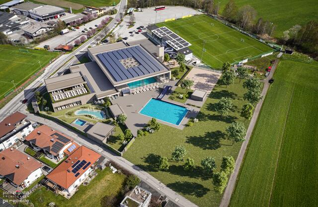 Planentwurf: So soll das neue Freizeitzentrum Axams in Zukunft ausschauen. Die Tiroler Bäderstudie lässt aber noch auf sich warten. | Foto: Gemeinde Axams, Planentwürfe Pohl