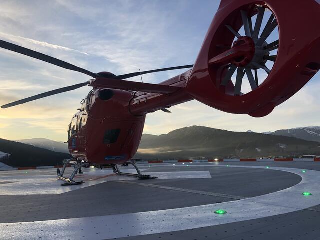 Eine verletzte Person wurde nach einem Verkehrsunfall in Bergheim mit dem Notarzthubschrauber Christophorus 6 ins Landeskrankenhaus Salzburg geflogen. (Symbolfoto) | Foto: Peter J. Wieland