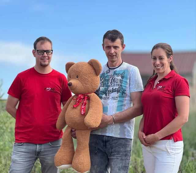 Für den guten Zweck ging eine Spende an die Organisation Herzkinder.at (für herzkranke Kinder). | Foto: Sport- und Spielverein Multiplayer