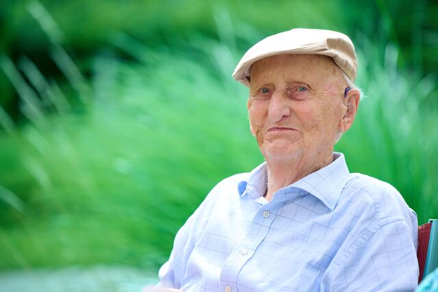 Die Gartenkonzerte bringen Abwechslung in den Alltag, so die Seniorinnen und Senioren. | Foto: Schedl