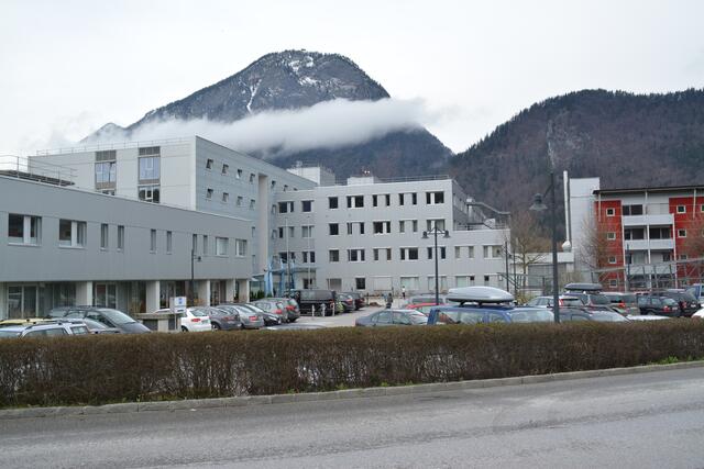 Die Bevölkerung wird angehalten, das BKH Kufstein derzeit nur im äußersten Notfall aufzusuchen. Grund dafür ist ein softwaretechnischer Ausfall.  | Foto: Noggler/BB Archiv