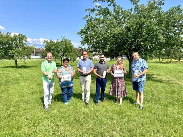 Gemeinderat (GR) Günther Hofer, Gemeinderätin  (GR) Angela Aigner, Geschäftsführender Gemeinderat (Gf.GR.) Thomas Wahl, Obmann Volkspartei Ennsdorf Gemeinderat Markus Maringer, Gemeinderätin (GR) Daniela Panian und Gemeinderat (GR) Peter Bugram (v. l.). | Foto: VP Ennsdorf