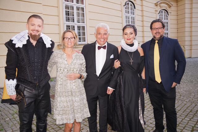 Katharina Danninger und Franz Brenner mit Daniel Schmutzhard, Christoph Campestrini und Margarita Gritskova.