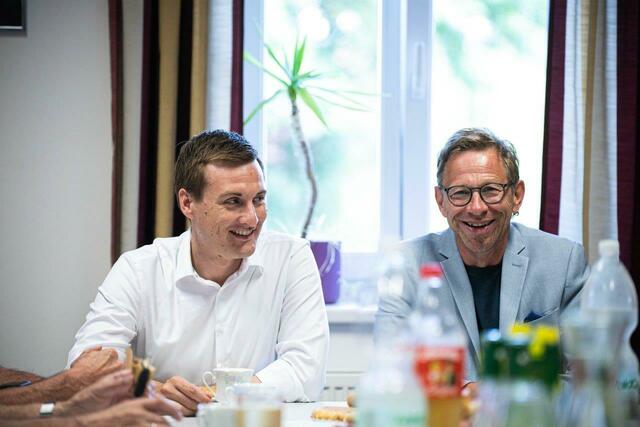 Mit dem Bürgermeistr von Hirschbach Guntmar Müller (r.) | Foto: SPÖ NÖ