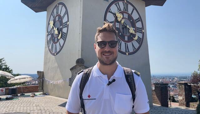 Stefan Loseries hat uns bei einer großartigen und enthusiastischen Führung durch ganz Graz einen Einblick in das Bundesjugendcampm 2024 verschafft. | Foto: Julia Glajncer