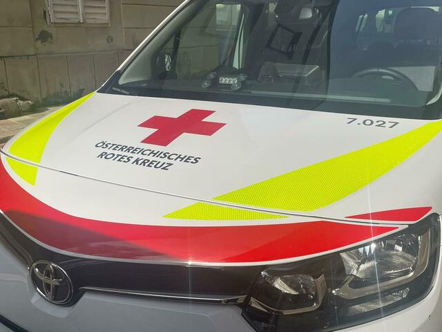 Der Verletzte wurde ins Krankenhaus gebracht. (Symbolfoto) | Foto: MeinBezirk.at