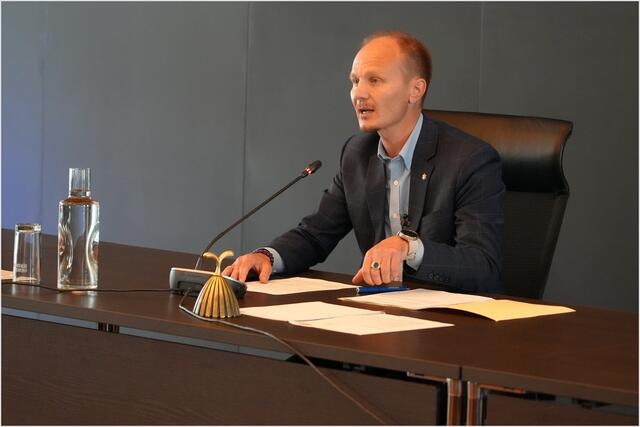 Bgm. Johannes Anzengruber im MeinBezirk-Interview zum Thema Sicherheitspoller. | Foto: Erich Staudinger