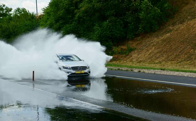 Sicher Autofahren | Foto: Markus Rambossek