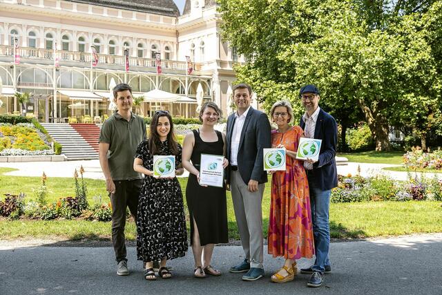 Inez Stefan fotosurati