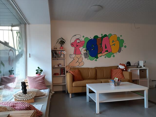 Eine gemütliche Atmosphäre herrscht im Jugendraum. | Foto: Nicole Hüttenbrenner