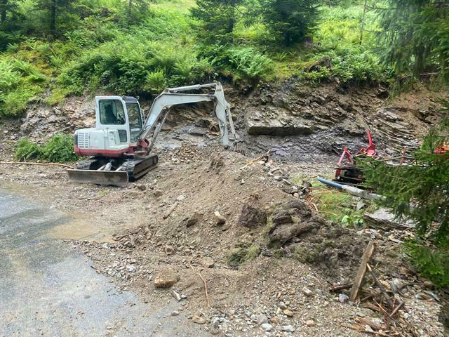 Die Aufräumungsarbeiten im betroffenen Gebiet bei Annaberg-Lungötz laufen auf Hochtouren, | Foto: Freiwillige Feuerwehr Annaberg-Lungötz