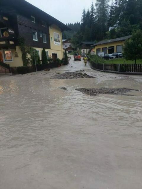 Starkregen mit Muren in Lungötz | Foto: Freiwillige Feuerwehr Annaberg-Lungötz