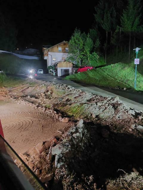 In der Nacht von Freitag auf Samstag kam es zu Hochwassereinsätzen in Lungötz. | Foto: Freiwillige Feuerwehr Annaberg-Lungötz