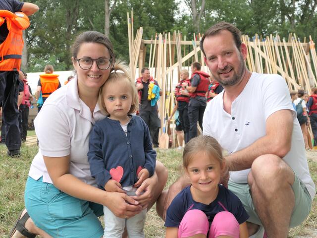 Familie Eßbüchl hatten Spaß: Lisi und Bernd mit Emilia und Lena | Foto: Gerlinde Siebenhandl
