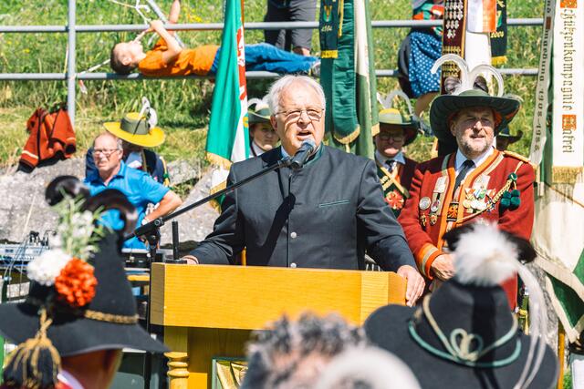 Auch Nationalrat Hermann Gahr fand in seiner Rede starke Worte. | Foto: Pernsteiner