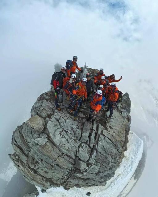 Die Ausbildungsziele waren die Absolvierung von Touren im vergletscherten Hochgebirge, wobei auch Gipfel wie die Dreiherrenspitze oder die Maurerkeesköpfe erreicht wurden. | Foto: Bergrettung Salzburg/G. Pfluger, W. Rohrmoser, M. Amon, M. Frühmann, D. Lichtenegger