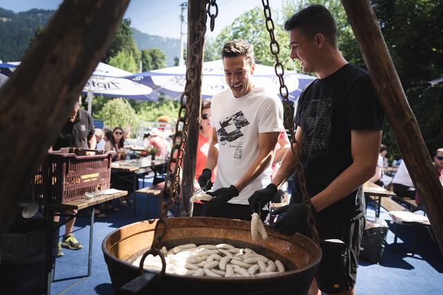 Weißwurst-Frühschoppen... | Foto: M. Knoll